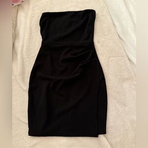 Windsor Strapless Mini black dress, with slit